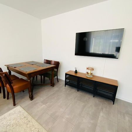 Appartement Sehr Schoenes Haus Mit Terasse Naehe Duesseldorf à Krefeld Extérieur photo