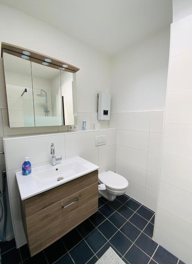 Appartement Sehr Schoenes Haus Mit Terasse Naehe Duesseldorf à Krefeld Extérieur photo